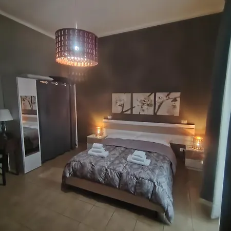 לינה וארוחת בוקר Lucana 22 3*
