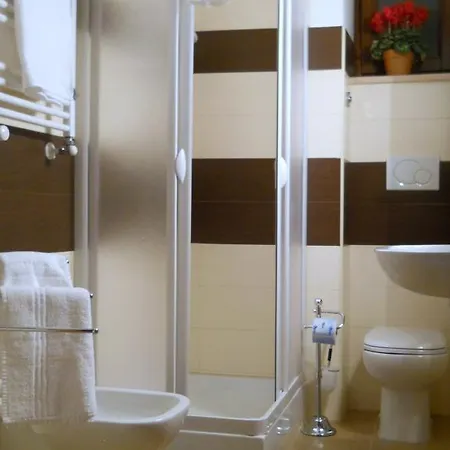 Lucana 22 Bed & Breakfast 3*