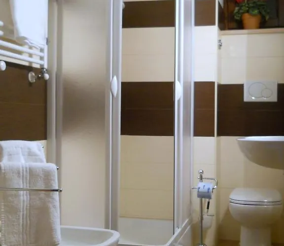 Lucana 22 Bed & Breakfast 3*